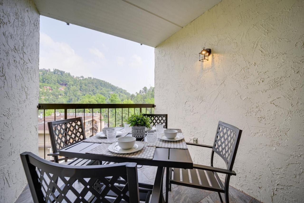 Stylish Gatlinburg Condo With Pool Walk Downtown! Eksteriør bilde