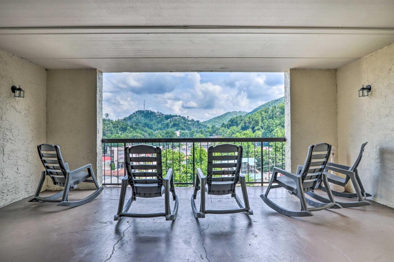 Stylish Gatlinburg Condo With Pool Walk Downtown! Eksteriør bilde